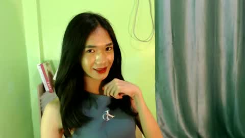 Snapshot of innocent_reign69 chatting on February 11, 10:25 am Reign online show from February 11, 10:25 am
