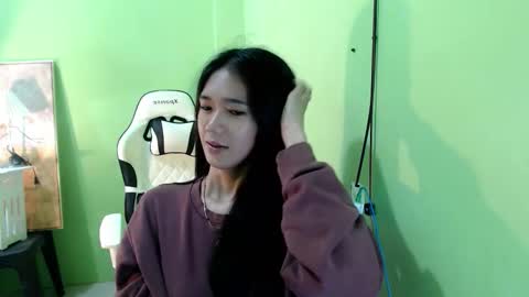 Reign online show from November 17, 6:32 pm