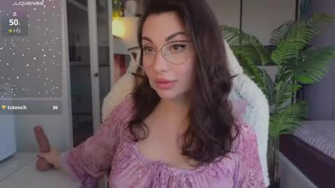 innocentflower_marissa online show from February 28, 1:26 pm