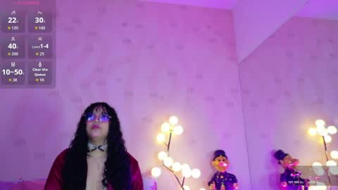 innocenthazel online show from May 24, 12:23 pm