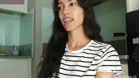 Laroa online show from March 22, 8:13 pm