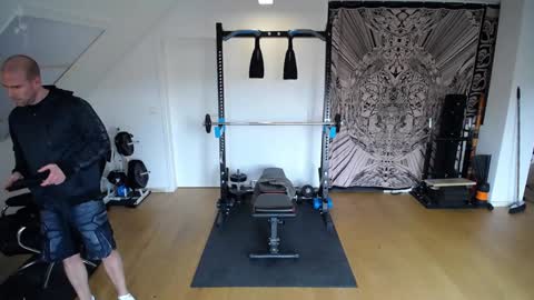 insanemaxxx online show from December 13, 9:46 am