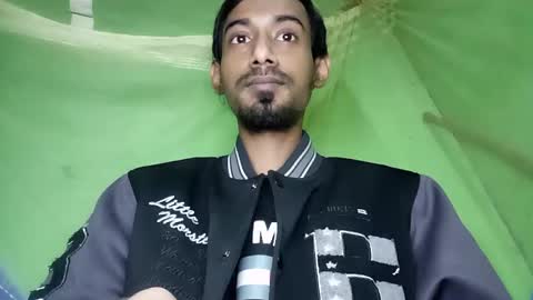 interne8famous online show from January 13, 12:35 pm