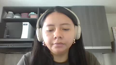 Iris 3 online show from May 11, 4:26 pm