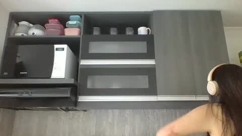 Iris 3 online show from November 28, 2:24 pm