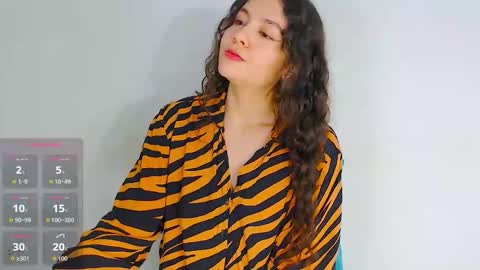 Instagram iris caprice online show from December 3, 2:45 am