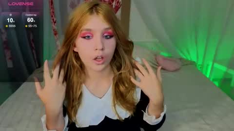 Snapshot of iris_rain chatting on October 18, 10:30 am Iris online show from October 18, 10:30 am
