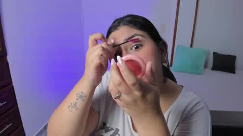 Snapshot of iris_torrez chatting on February 21, 3:10 pm Iris online show from February 21, 3:10 pm
