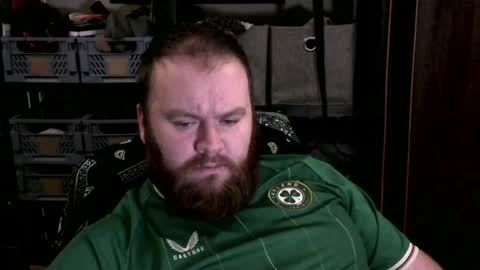 Snapshot of irishdaddy24 chatting on January 24, 6:25 pm twitter theirishman205 online show from January 24, 6:25 pm