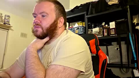 Snapshot of irishdaddy24 chatting on October 20, 6:24 pm twitter theirishman205 online show from October 20, 6:24 pm