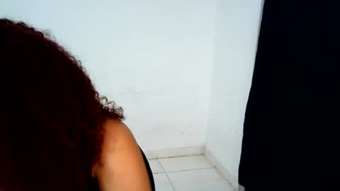 isa_bellaxx23 online show from August 8, 6:23 am