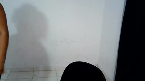 isa_bellaxx23 online show from August 9, 11:42 pm