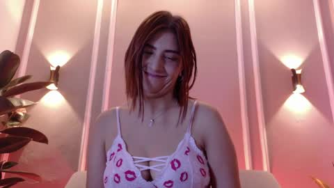 Isabella online show from May 7, 12:56 pm