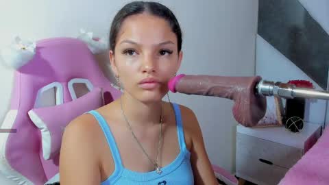 isa_kolins online show from April 12, 12:20 pm