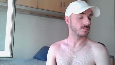 Snapshot of isaac99c chatting on October 17, 2:10 pm Isaac99c online show from October 17, 2:10 pm