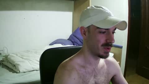 Snapshot of isaac99c chatting on February 9, 2:06 am Isaac99c online show from February 9, 2:06 am