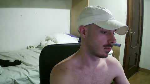 Snapshot of isaac99c chatting on January 19, 9:23 pm Isaac99c online show from January 19, 9:23 pm