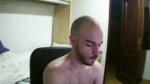 Snapshot of isaac99c chatting on February 3, 9:29 pm Isaac99c online show from February 3, 9:29 pm