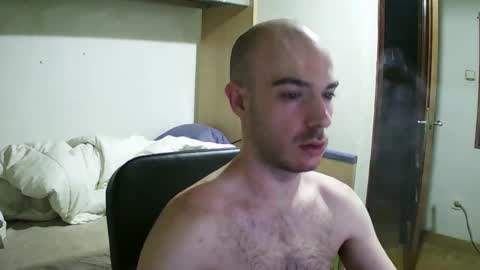 Snapshot of isaac99c chatting on February 19, 1:18 am Isaac99c online show from February 19, 1:18 am
