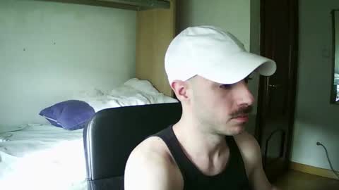 Snapshot of isaac99c chatting on January 8, 10:15 am Isaac99c online show from January 8, 10:15 am