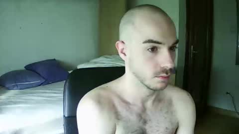 Snapshot of isaac99c chatting on February 22, 9:34 am Isaac99c online show from February 22, 9:34 am