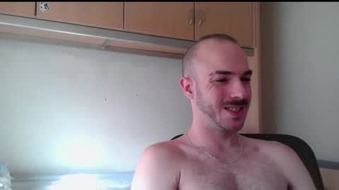 Snapshot of isaac99c chatting on October 15, 8:37 am Isaac99c online show from October 15, 8:37 am