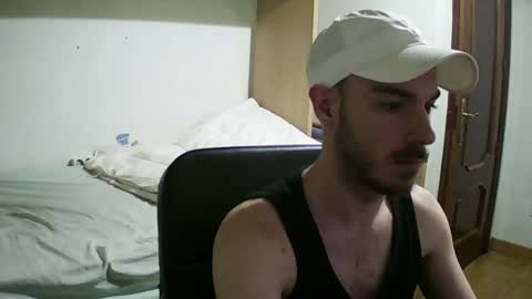 Snapshot of isaac99c chatting on January 31, 6:14 pm Isaac99c online show from January 31, 6:14 pm