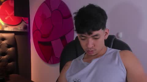 Snapshot of isaac_cryston chatting on September 16, 8:12 pm isaac_cryston online show from September 16, 8:12 pm