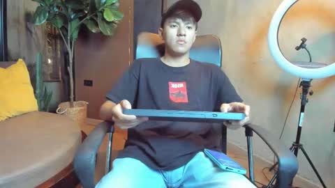 isaac_grimm online show from February 5, 3:10 am