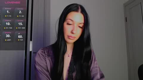 Bella online show from June 5, 3:06 pm