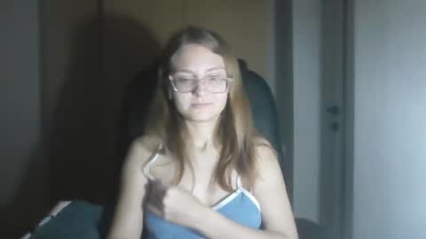 isabel_loveee online show from November 6, 8:56 pm