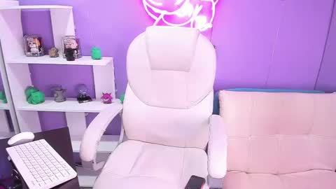 Snapshot of isabelcortezz chatting on September 27, 12:03 pm Isabel Cortez online show from September 27, 12:03 pm
