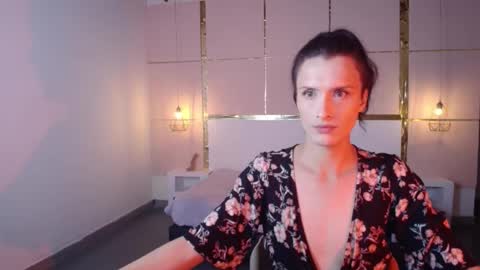 Snapshot of isabelfernandez chatting on October 5, 3:59 am IsabelFernandez online show from October 5, 3:59 am