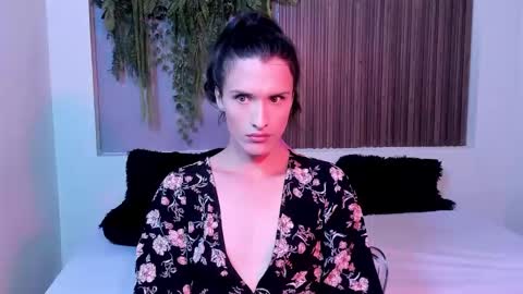 Snapshot of isabelfernandez chatting on September 25, 5:58 am IsabelFernandez online show from September 25, 5:58 am