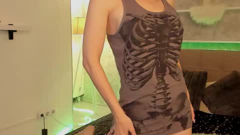 IsabelKiss online show from November 8, 7:44 am