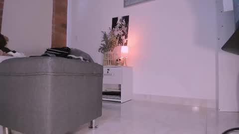 Isabella online show from October 17, 7:07 pm