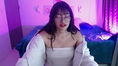 isabella__222 online show from June 4, 11:22 pm