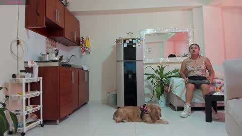 isabella_clarck online show from January 23, 2:39 pm