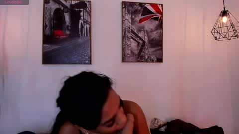 Snapshot of isabella_lopez_ chatting on March 5, 3:07 pm Isabel Lopez online show from March 5, 3:07 pm