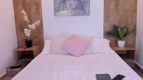 isabella_winkler online show from February 2, 1:07 pm