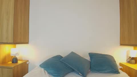 Isabella  online show from December 5, 2:48 pm