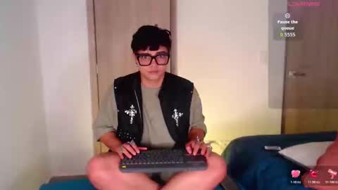 Isabella Mout  online show from April 14, 4:16 am