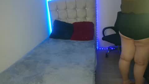 Isa Overkill online show from February 4, 6:50 am