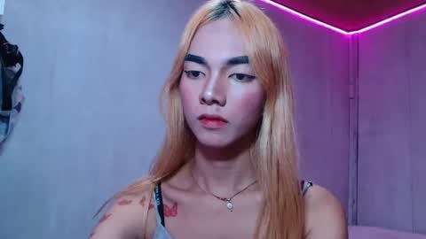 isabellatx online show from April 24, 11:45 am