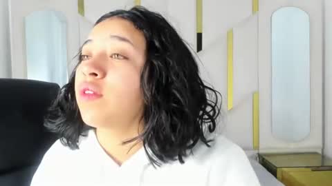 Snapshot of isabellrodriguez18 chatting on September 13, 3:20 am isabellrodriguez18 online show from September 13, 3:20 am
