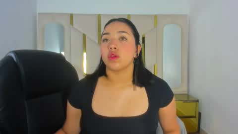 Snapshot of isabellrodriguez18 chatting on September 22, 12:59 am isabellrodriguez18 online show from September 22, 12:59 am