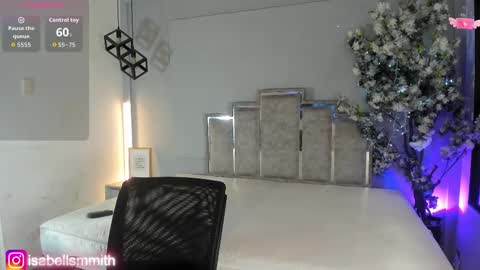 Isabellsmmith online show from November 9, 7:49 pm