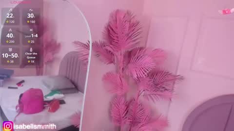 Snapshot of isabellsmmith chatting on October 6, 7:42 pm Isabellsmmith online show from October 6, 7:42 pm