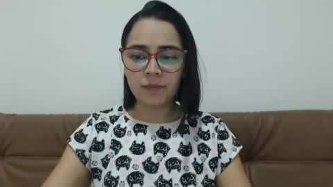 Emma online show from November 1, 3:28 am