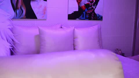 Isis online show from December 19, 12:34 am